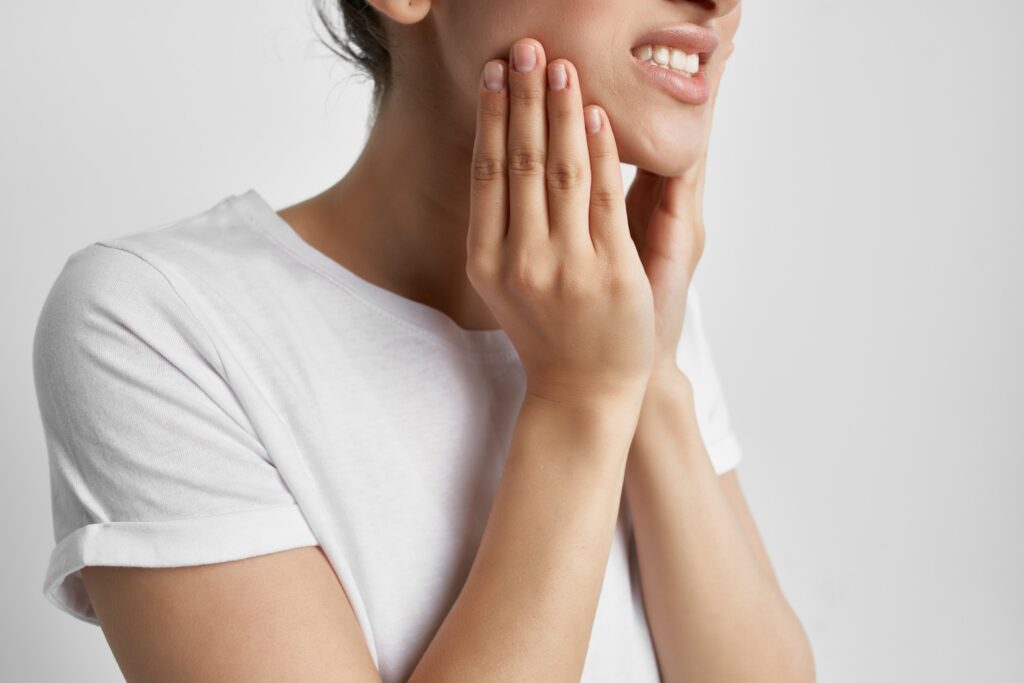 Wisdom-teeth-healing-process-with-stitches-1024x683 How Long Does Wisdom Teeth Removal Surgery Take? (2025 Guide)